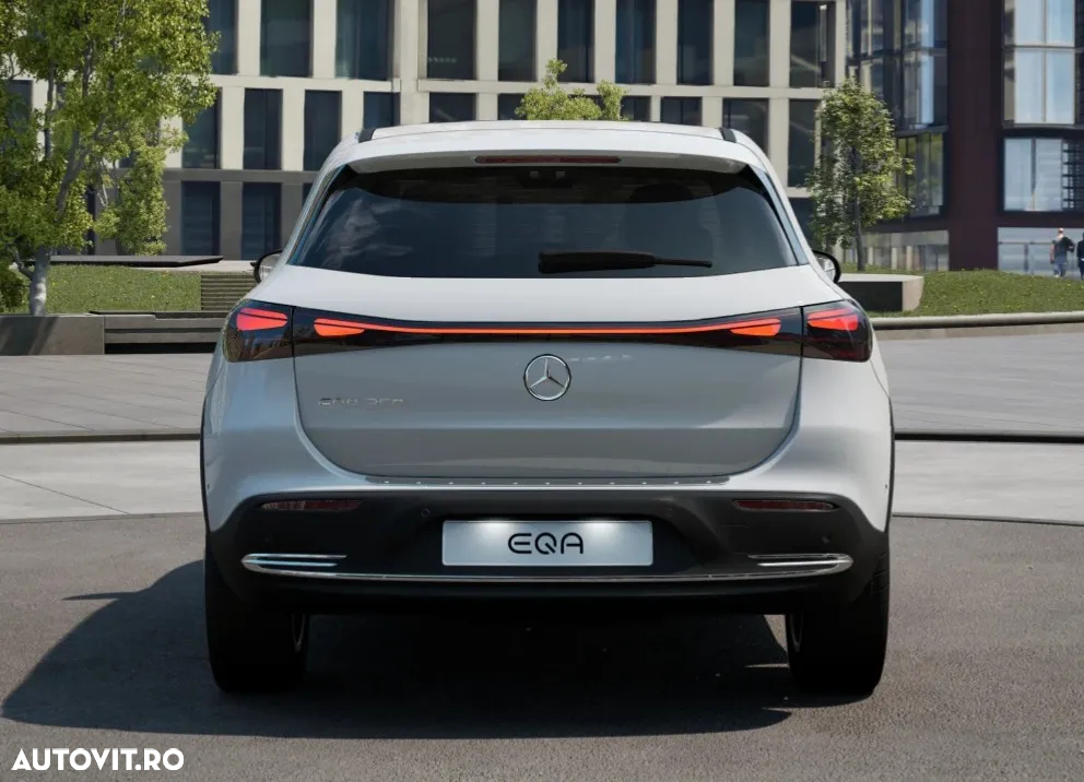 Mercedes-Benz EQA 250+ - 9