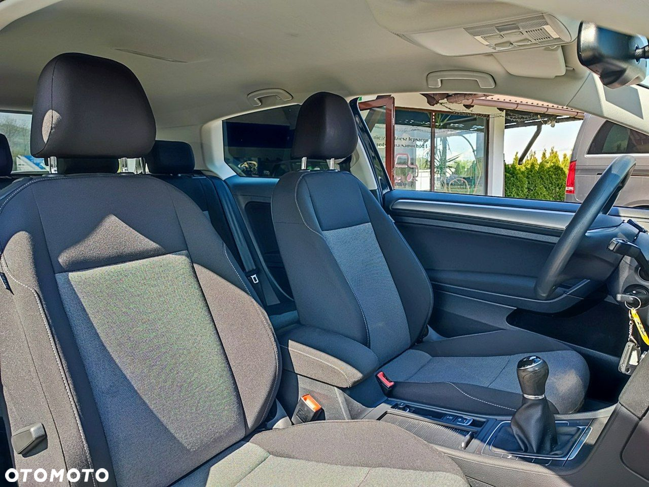 Volkswagen Golf - 15