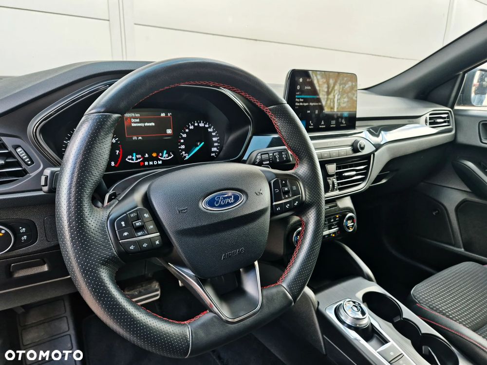 Ford Focus 1.5 EcoBoost ST-Line - 19