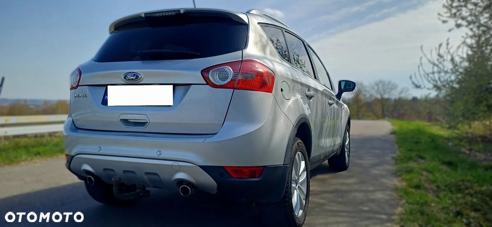 Ford Kuga 2.0 TDCi 4x4 Titanium - 12