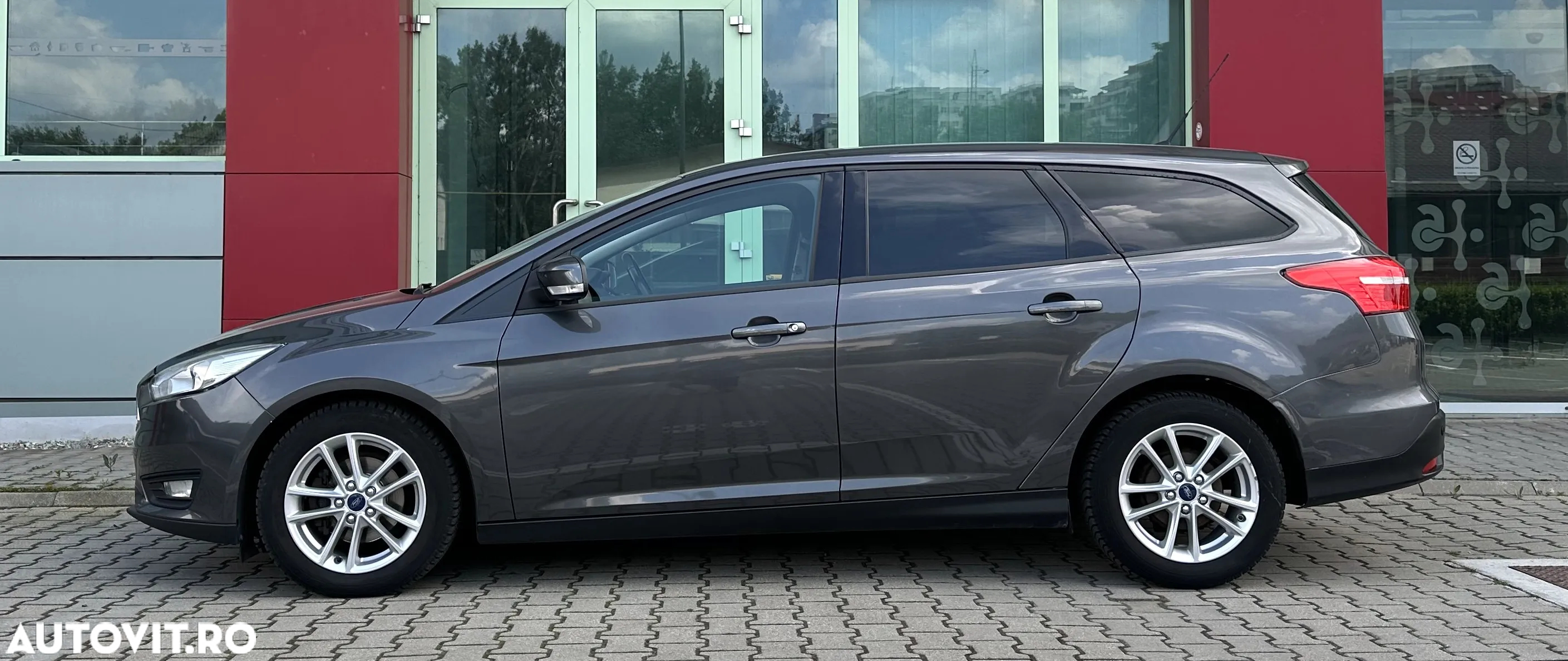 Ford Focus - 24