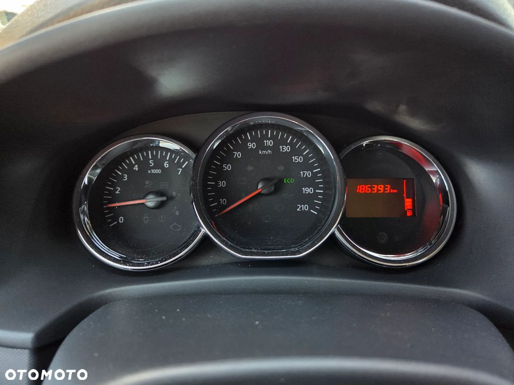 Dacia Sandero TCe 90 Celebration - 27