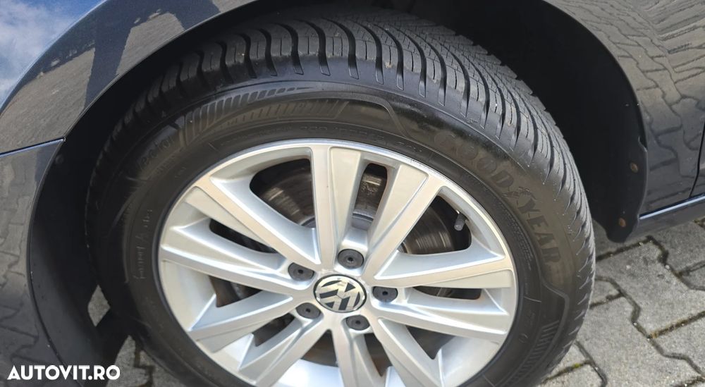 Volkswagen Golf 1.4 TSI DSG Style - 25