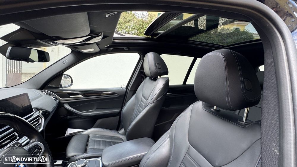 BMW iX3 M Sport Impressive - 28
