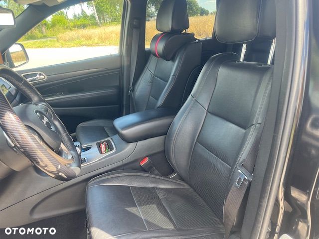 Jeep Grand Cherokee - 11