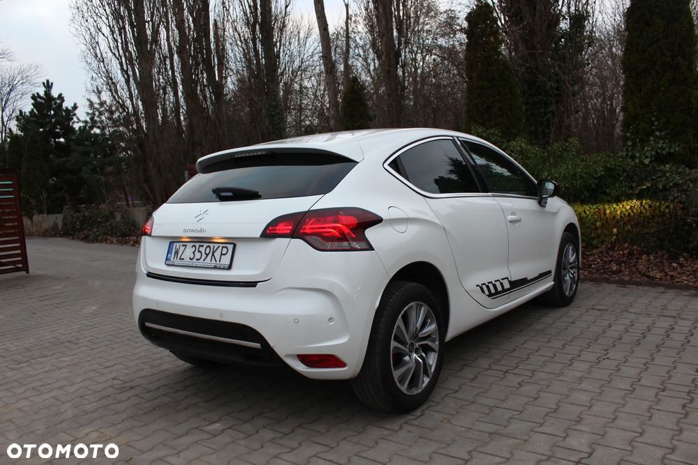 Citroën DS4 VTi 120 Urban Show - 8