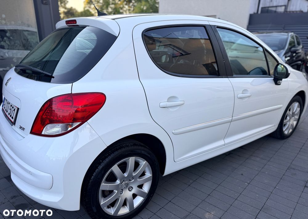 Peugeot 207 120 VTi Sport - 27