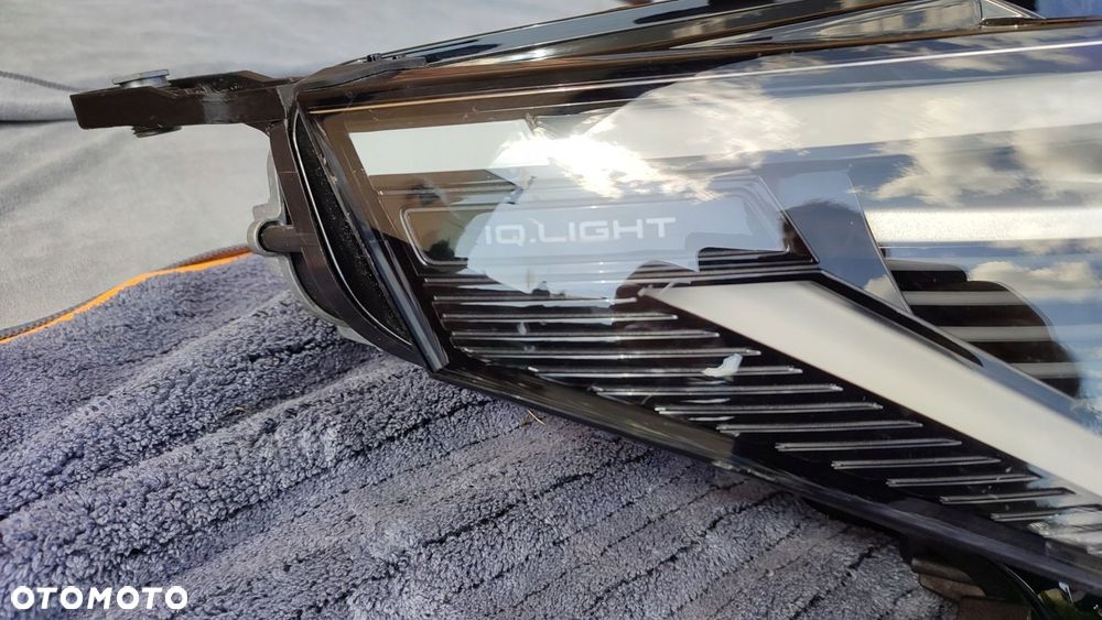 Lampa Prawa Przednia Oryg. Vw ID5 ID 5 Uszkodz. - 3
