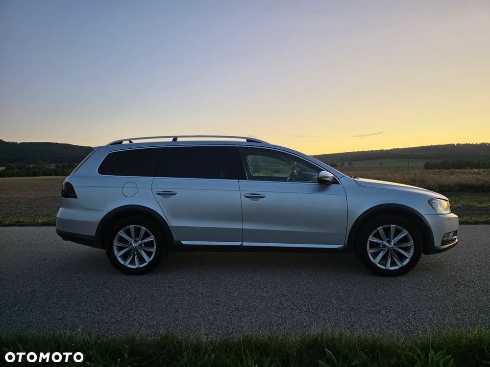 Volkswagen Passat 2.0 TDI 4Mot Highline DSG - 4