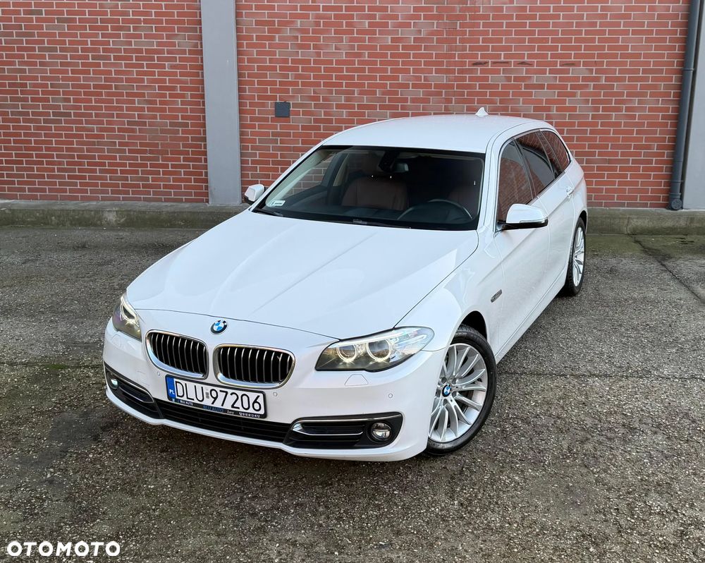 BMW Seria 5 520d xDrive Luxury Line - 2