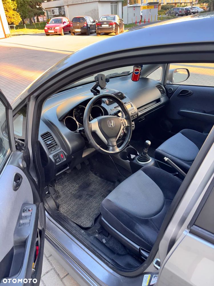 Honda Fit - 8