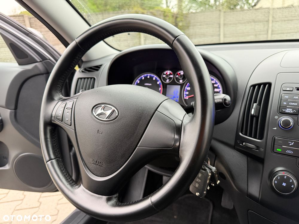 Hyundai i30 1.4 Comfort - 35