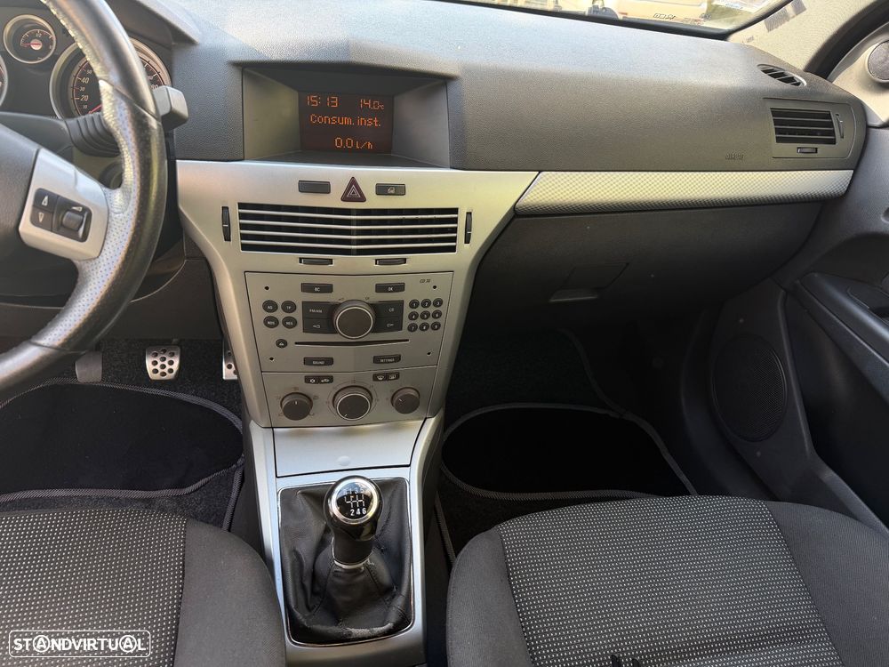 Opel Astra GTC 1.3 CDTI - 15