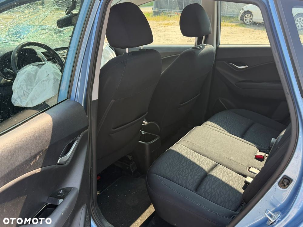 Hyundai i20 - 8