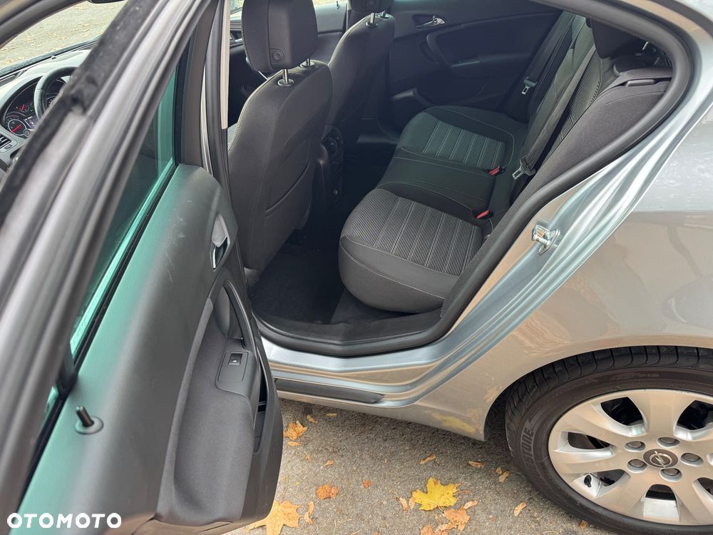 Opel Insignia - 13