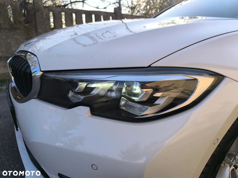 BMW Seria 3 330e iPerformance Sport Line - 6