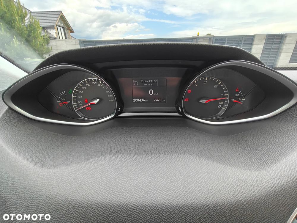 Peugeot 308 1.6 BlueHDi Allure S&S - 6