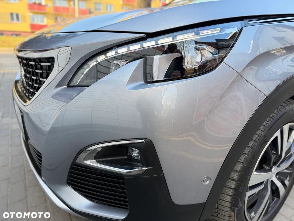 Peugeot 3008 1.2 PureTech Allure S&S EAT8 - 19