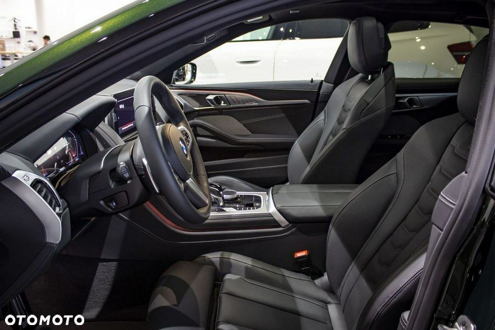 BMW Seria 8 - 13