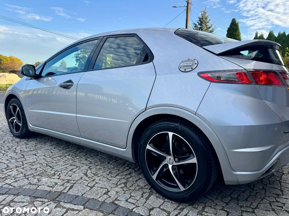 Honda Civic 1.4 i-VTEC Sport - 10