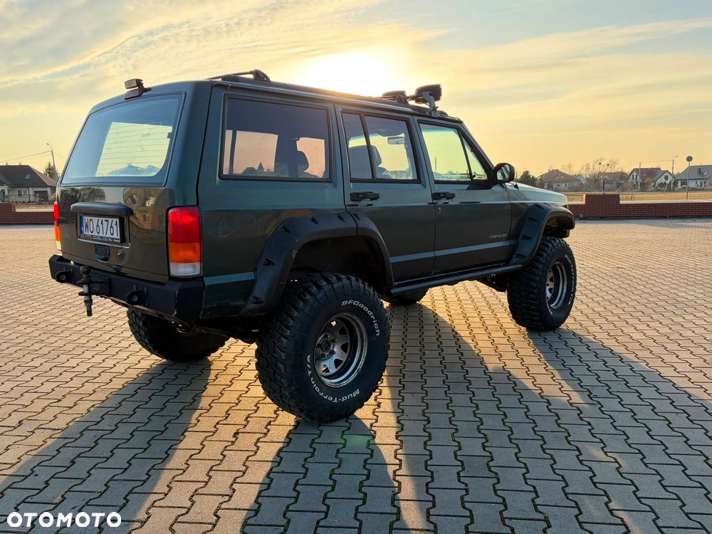 Jeep Cherokee 4.0 - 6