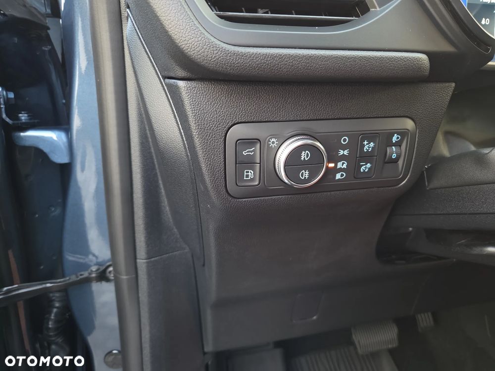Ford Kuga - 32