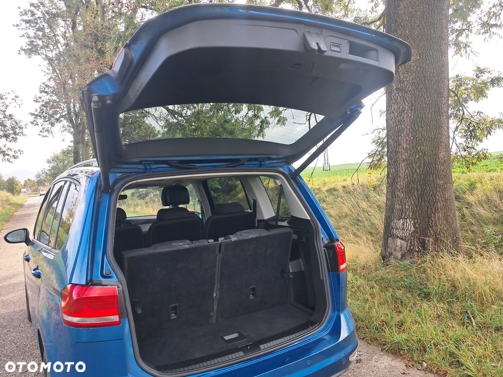 Volkswagen Touran 1.6 TDI SCR DSG IQ.DRIVE - 28