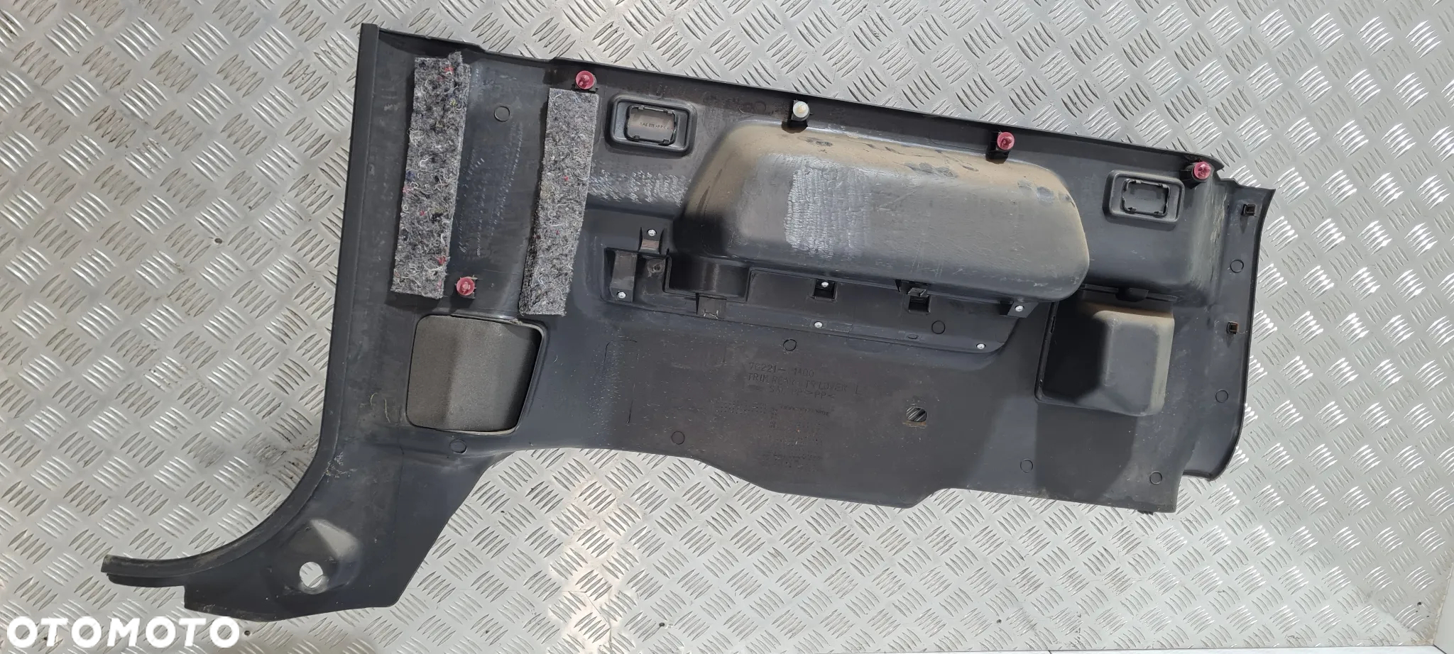 Suzuki Jimny Tapicerka Boczek Bagażnika - 12