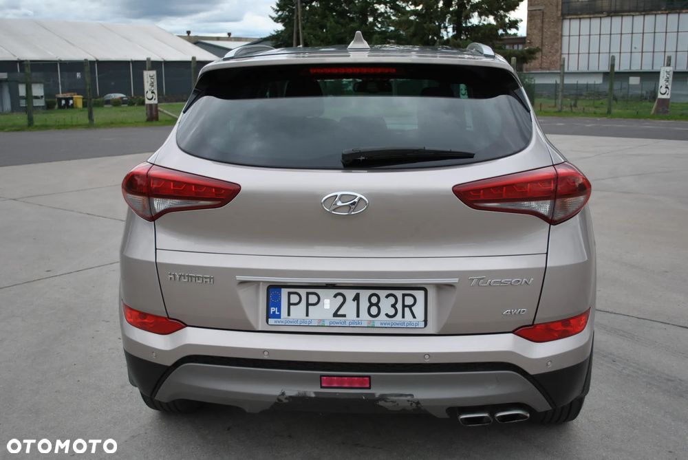 Hyundai Tucson 2.0 CRDI Style 4WD - 6