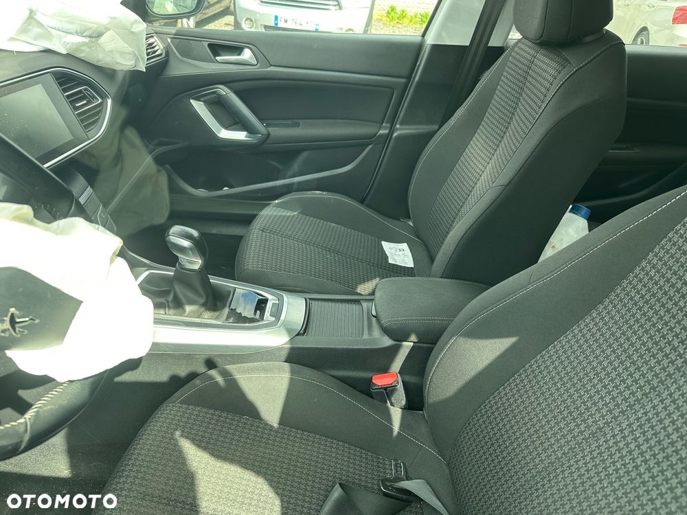 Peugeot 308 ver-bluehdi-130-eat8-stop-start-active - 6