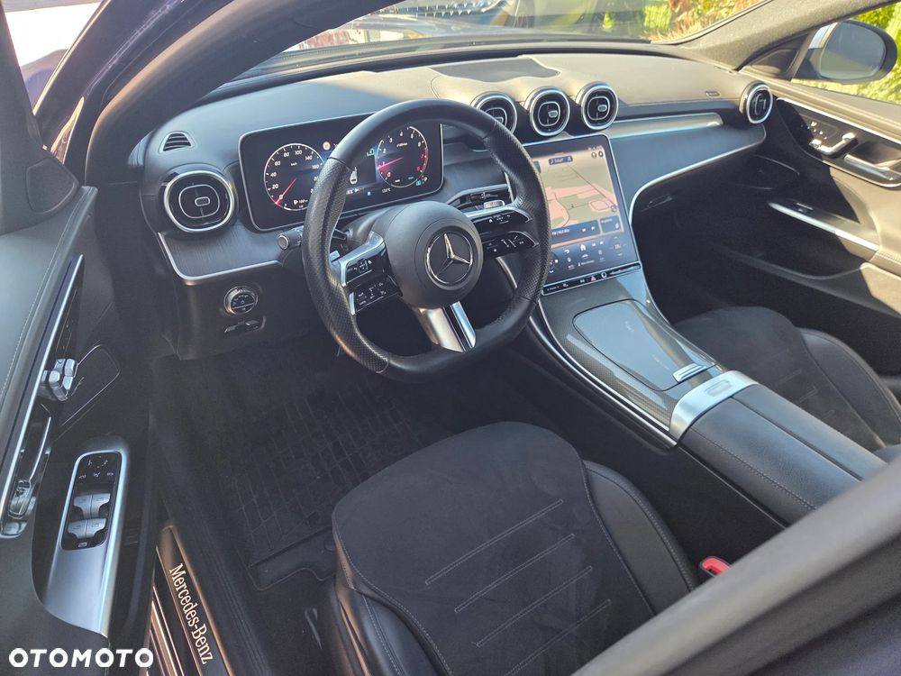 Mercedes-Benz Klasa C 300 mHEV 4-Matic AMG - 13