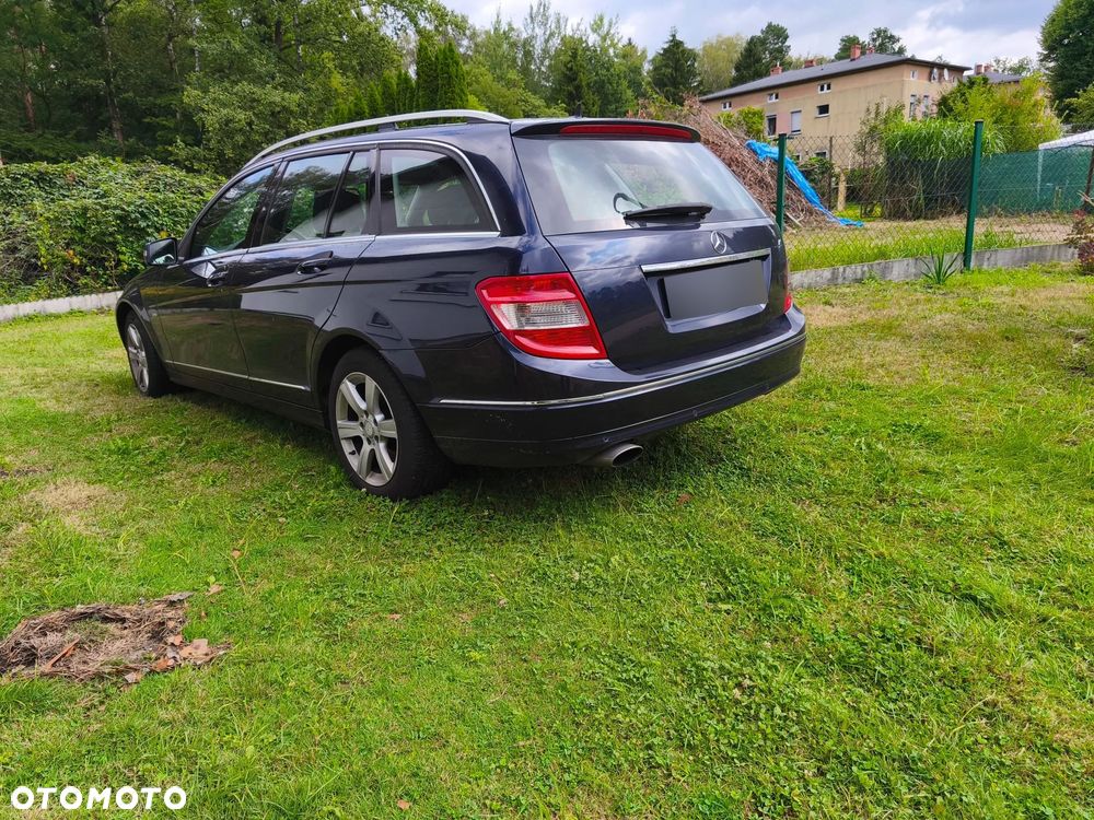 Mercedes-Benz Klasa C 220 CDI DPF Automatik BlueEFFICIENCY Elegance - 2