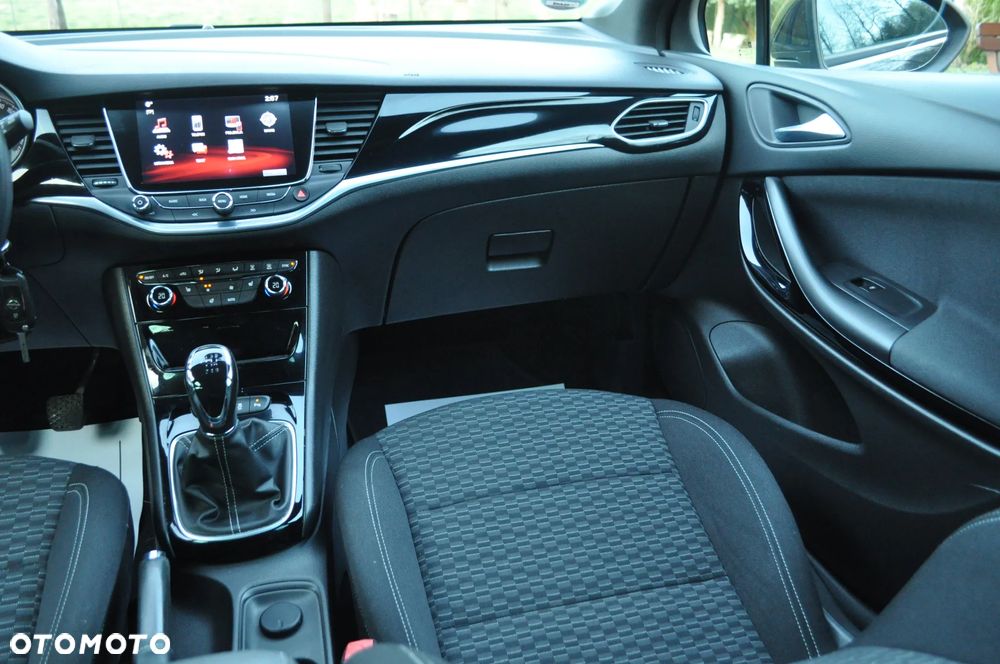 Opel Astra 1.4 Turbo Dynamic - 25