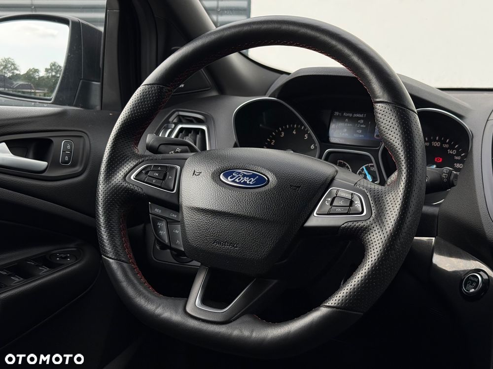 Ford Kuga 1.5 EcoBoost 2x4 ST-Line - 10