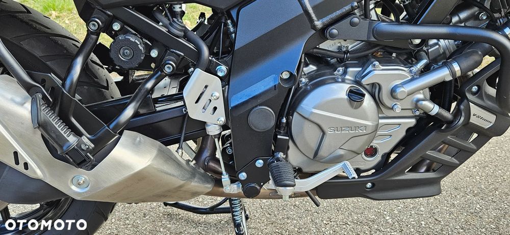 Suzuki V-STROM - 19