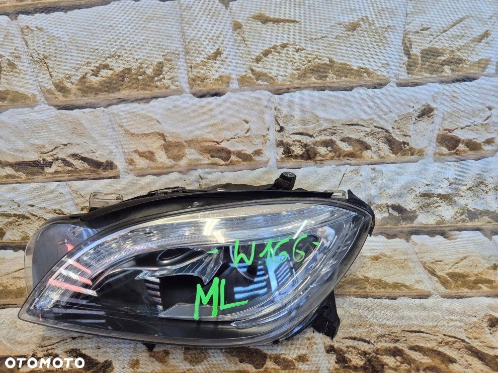 Reflektor Przód strona lewa Mercedes-Benz ML W166 xenon skrętny ils - 9