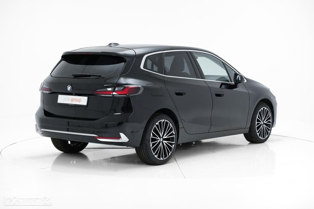 BMW 218 Active Tourer i Aut. Luxury Line - 3