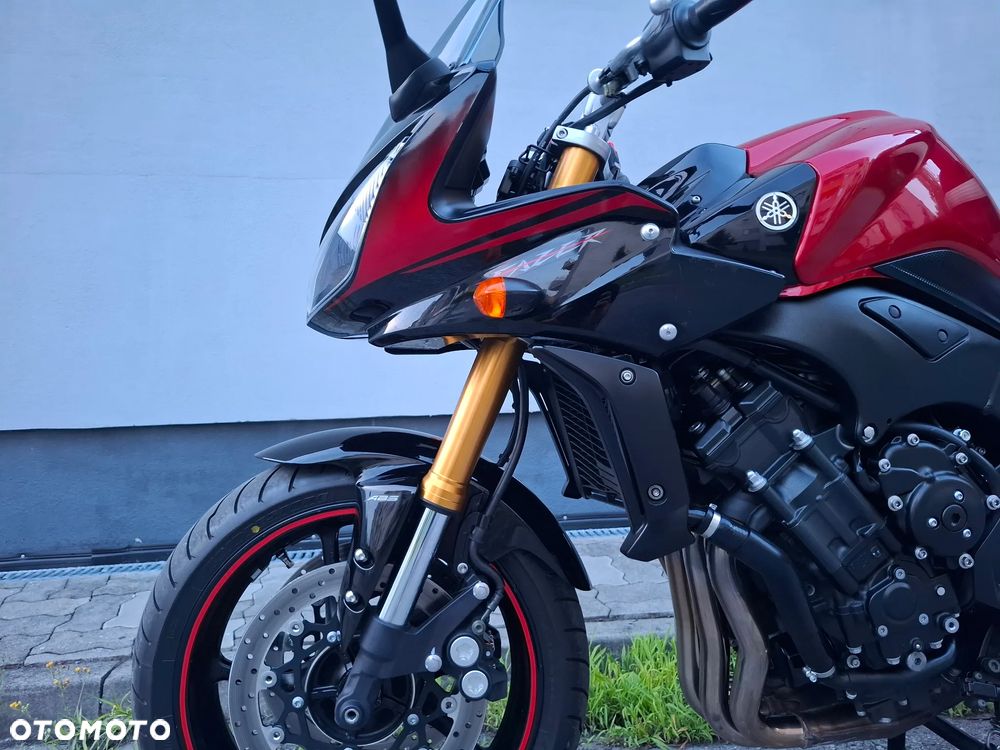 Yamaha FZ - 27