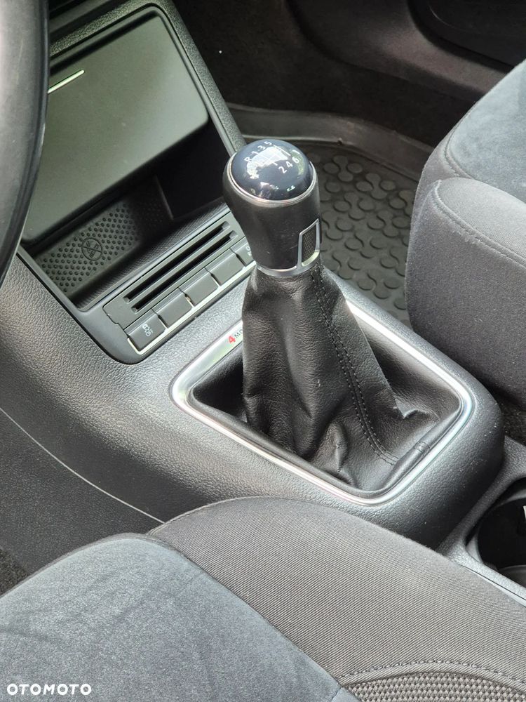 Volkswagen Tiguan 2.0 TDI 4Mot Sport&Style - 9