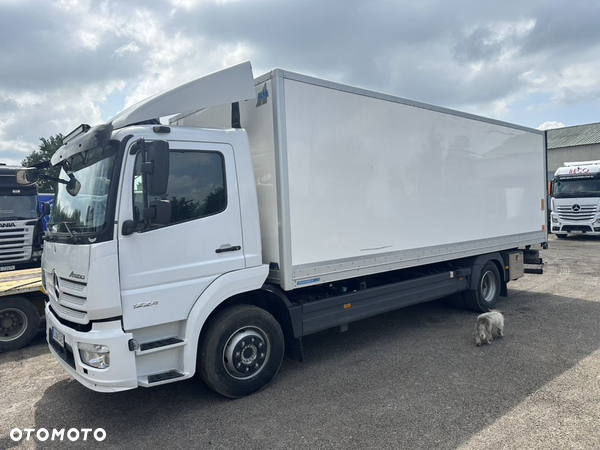 Mercedes-Benz ATEGO 1224L Kontener + Winda 6.7m ACC 16 Palet boczne drzwi6