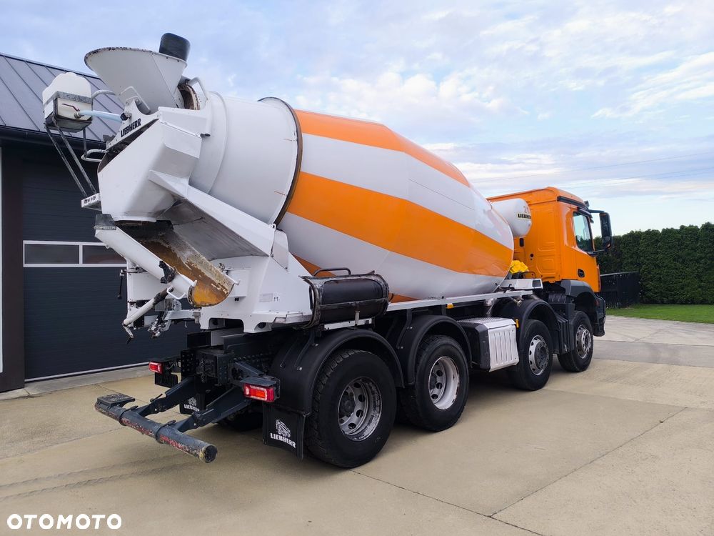 Mercedes-Benz Arocs - 9