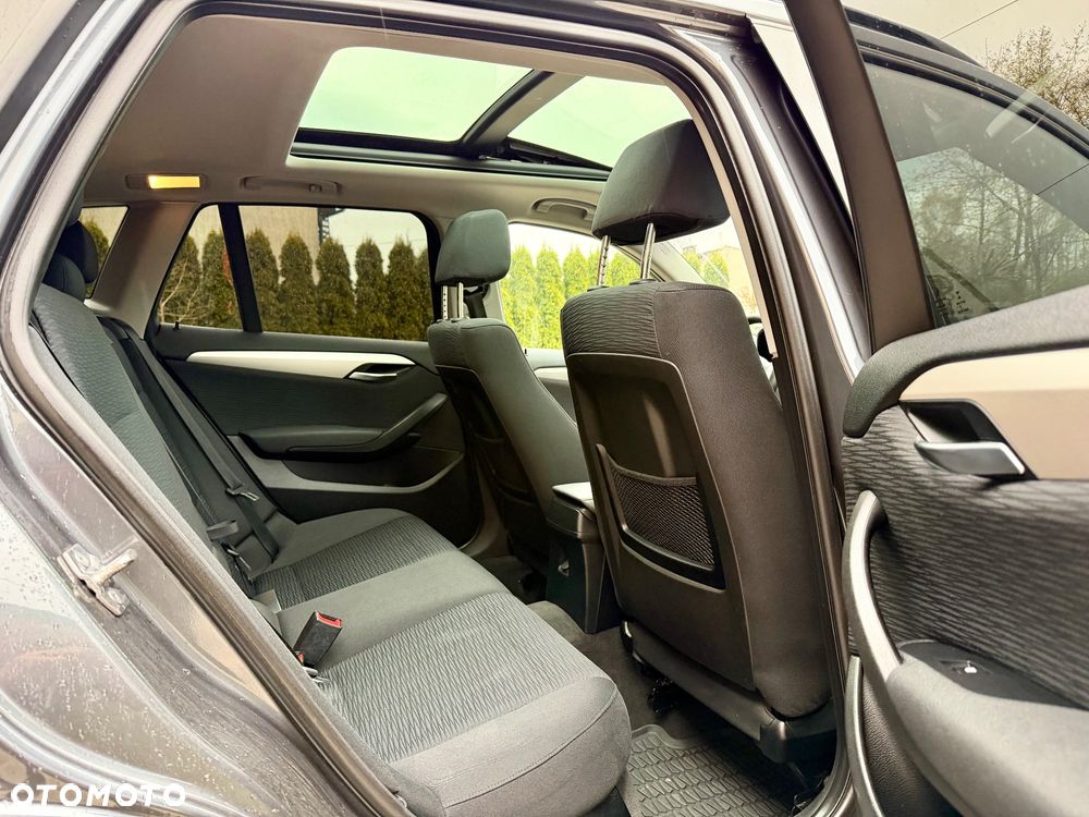 BMW X1 xDrive18d Sport Line - 16
