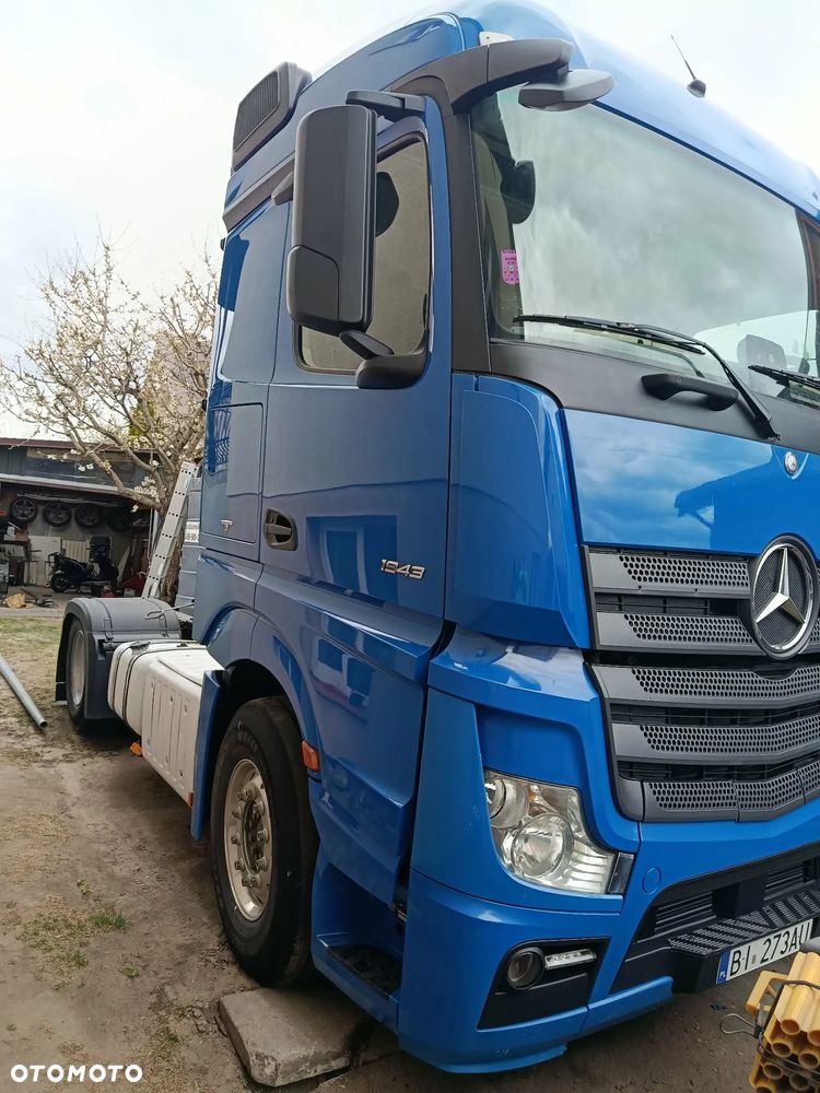 Mercedes-Benz ACTROS - 2