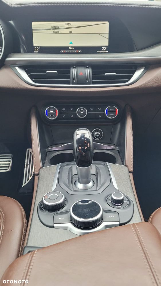 Alfa Romeo Stelvio 2.0 Turbo 16V AT8-Q4 Executive - 15