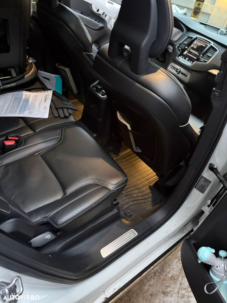 Volvo XC 90 Recharge T8 eAWD R-Design Expression - 12