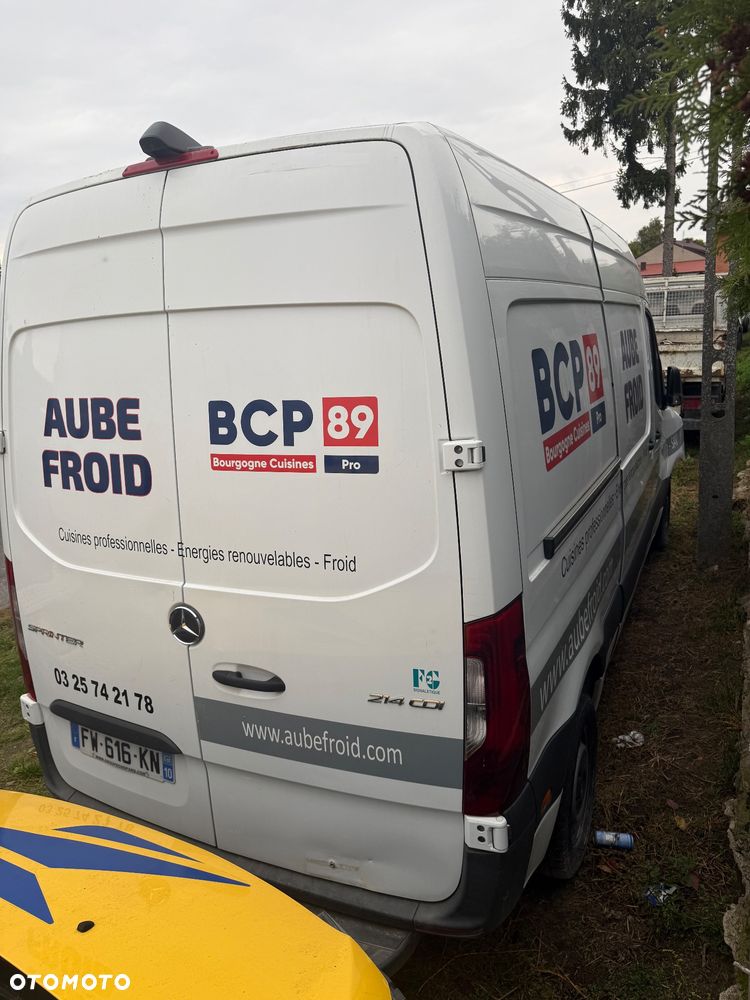 Mercedes-Benz Sprinter - 6