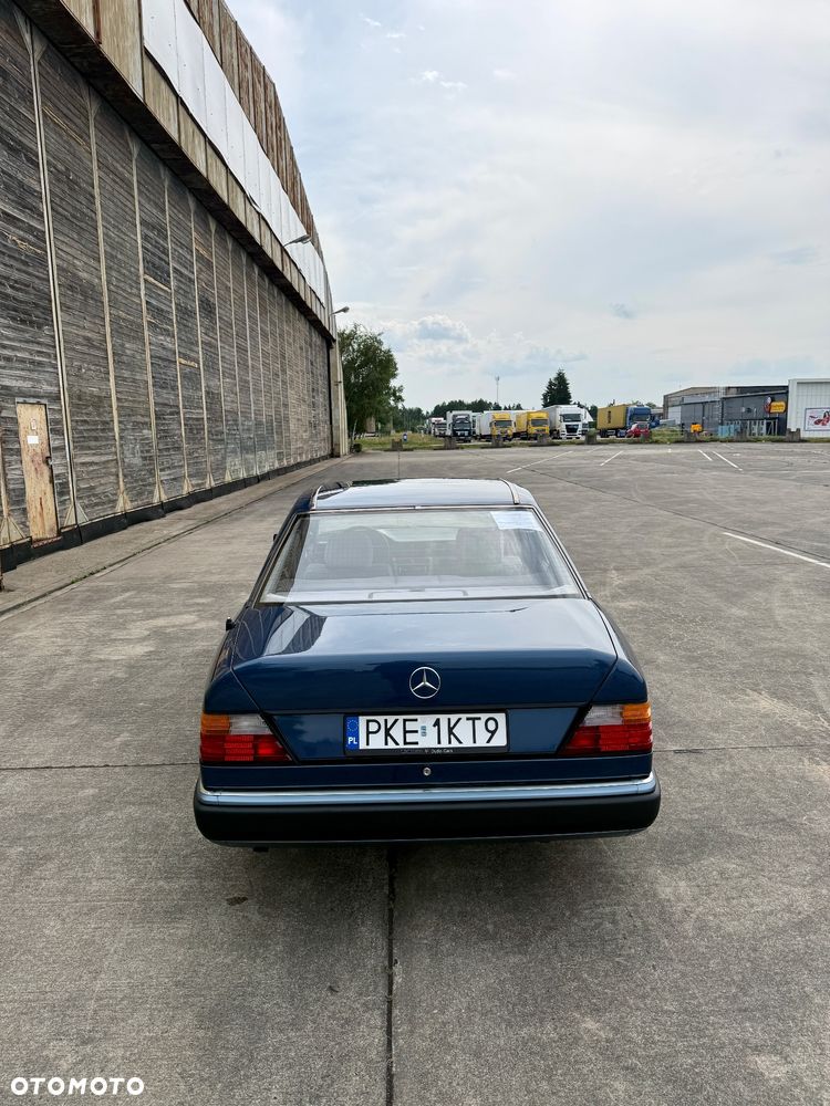 Mercedes-Benz W124 (1984-1993) - 8