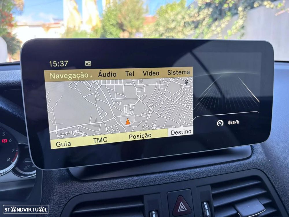 Mercedes-Benz E 350 CGi Avantgarde BlueEfficiency Auto - 46