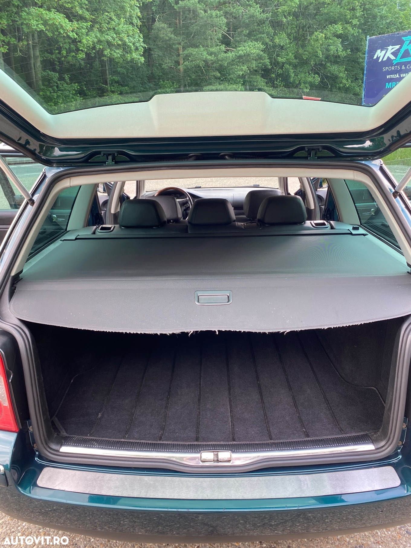 Volkswagen Passat Variant 1.9 TDI Highline - 30