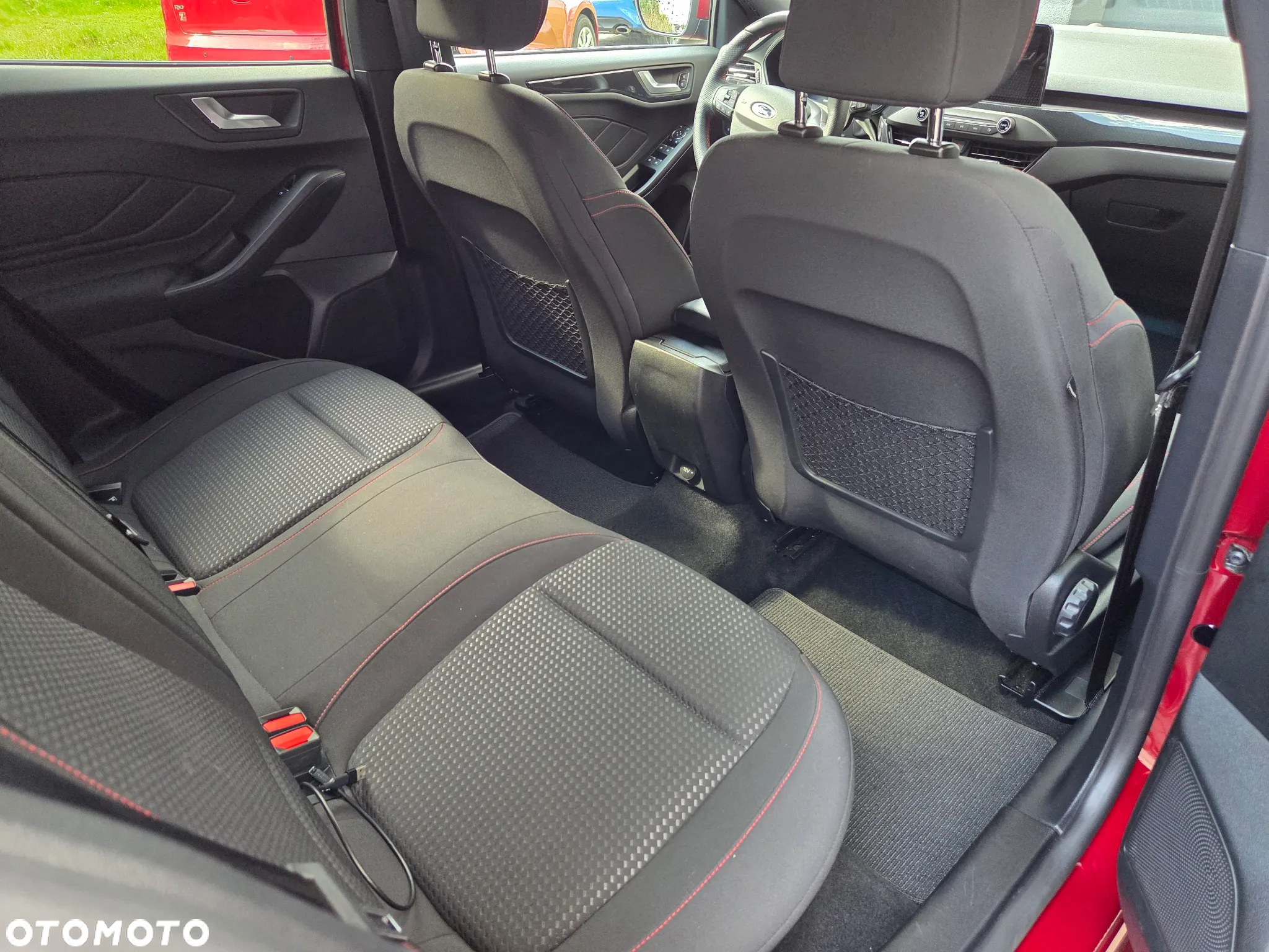 Ford Focus 1.0 EcoBoost ST-Line - 9